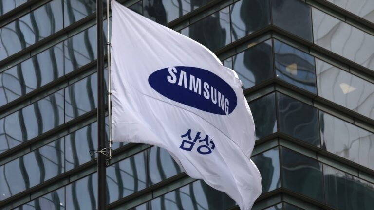Samsung Electronics signs $16.5 billion chip-supply contract; shares rise